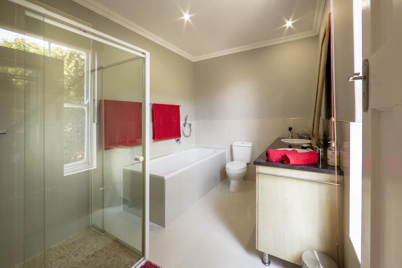 B'S Place Port Elizabeth Ngoại thất bức ảnh